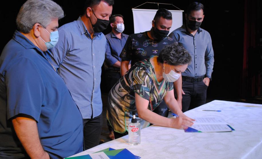 Em dois dias, 115 municípios do Paraná já assinaram a participação no PlanificaSUS