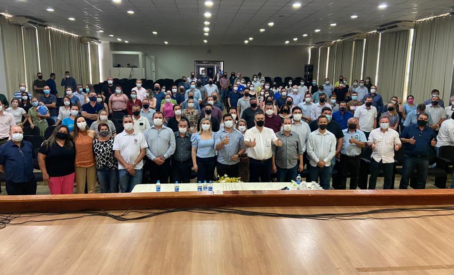 Secretário visita hospital e assina contrato de R$ 15,3 milhões para prestação de serviços em Assis Chateaubriand