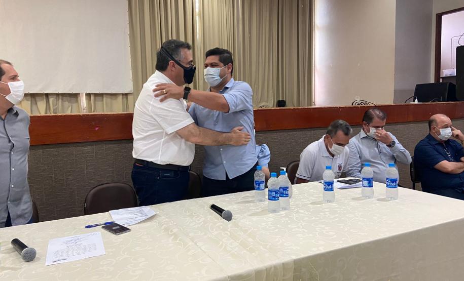 Secretário visita hospital e assina contrato de R$ 15,3 milhões para prestação de serviços em Assis Chateaubriand