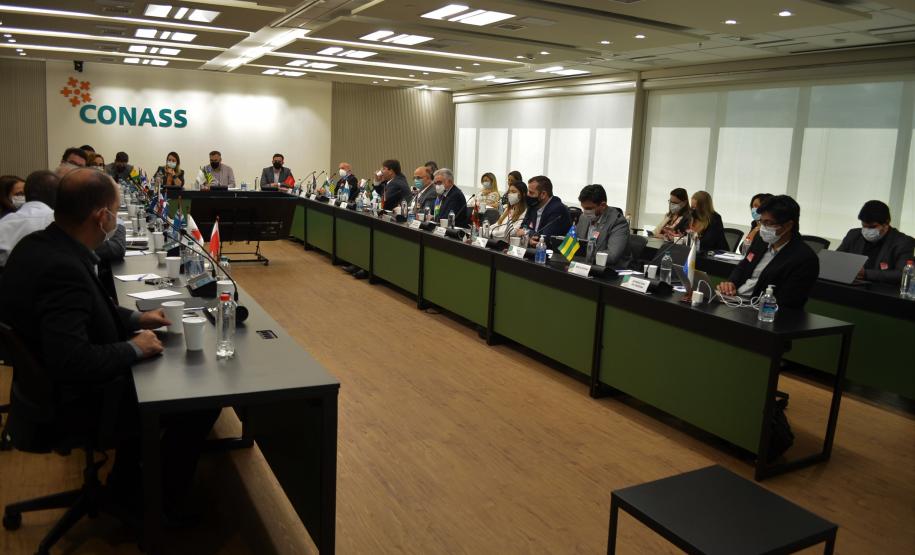 Secretário defende em Brasília discussão mais ampla em transição de programa na Atenção Primária