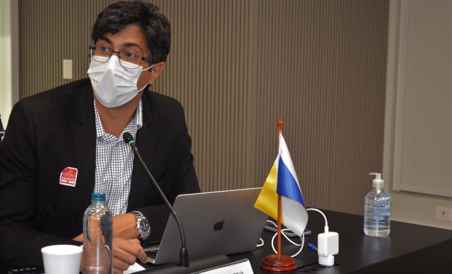 Secretário defende em Brasília discussão mais ampla em transição de programa na Atenção Primária