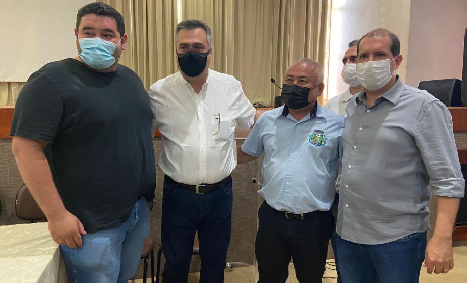 Secretário visita hospital e assina contrato de R$ 15,3 milhões para prestação de serviços em Assis Chateaubriand