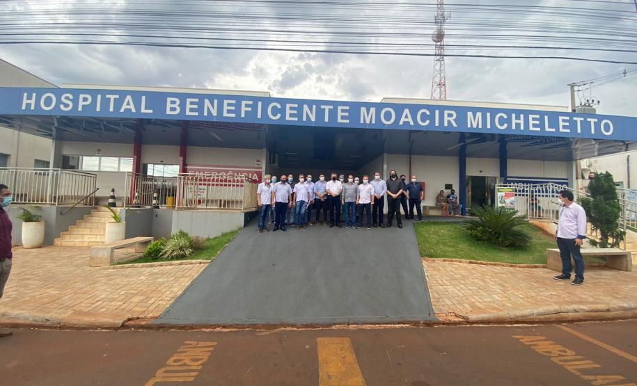 Secretário visita hospital e assina contrato de R$ 15,3 milhões para prestação de serviços em Assis Chateaubriand