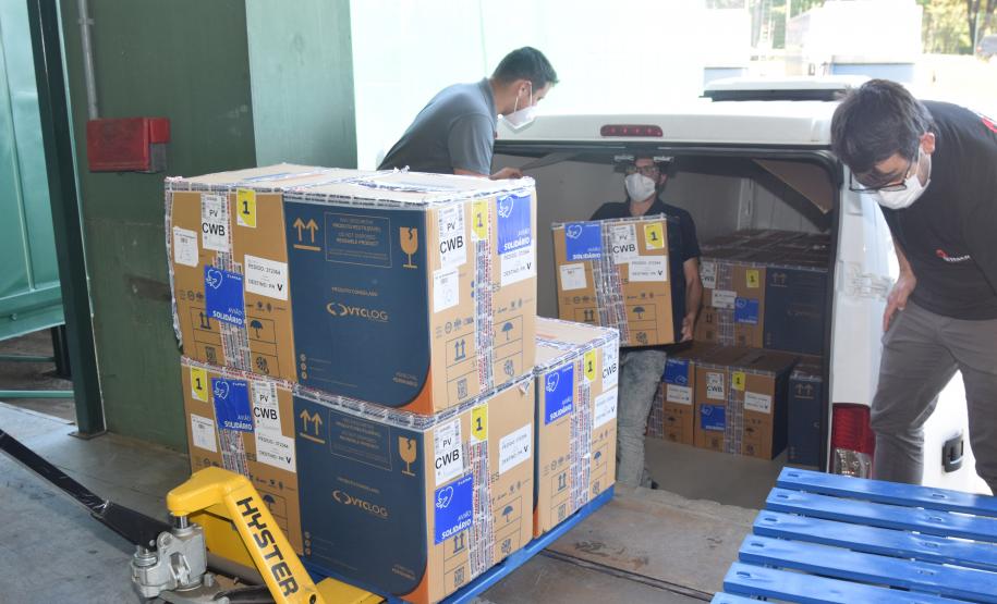 Mais 170 mil vacinas contra a Covid-19 para adolescentes chegam ao Paraná