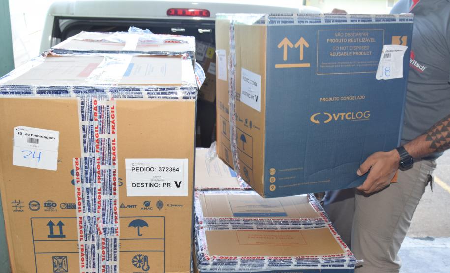 Mais 170 mil vacinas contra a Covid-19 para adolescentes chegam ao Paraná