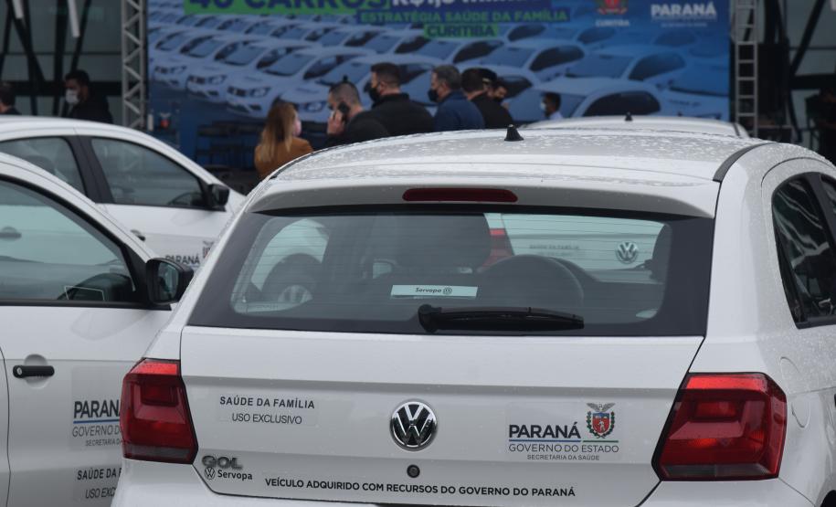 Governador entrega 40 carros para reforçar atendimento da Saúde em Curitiba