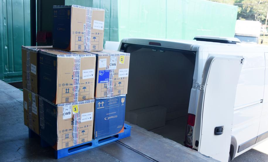 Mais 170 mil vacinas contra a Covid-19 para adolescentes chegam ao Paraná