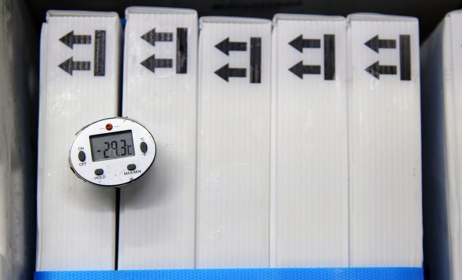 Mais 170 mil vacinas contra a Covid-19 para adolescentes chegam ao Paraná