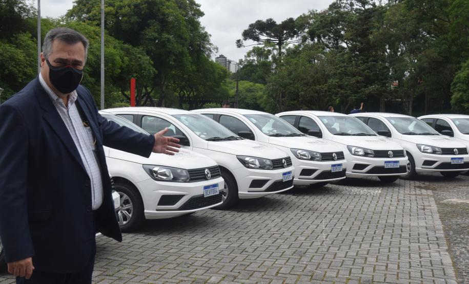 Governador entrega 40 carros para reforçar atendimento da Saúde em Curitiba