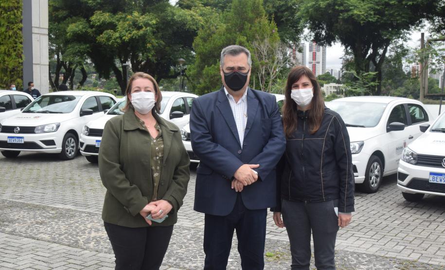 Governador entrega 40 carros para reforçar atendimento da Saúde em Curitiba