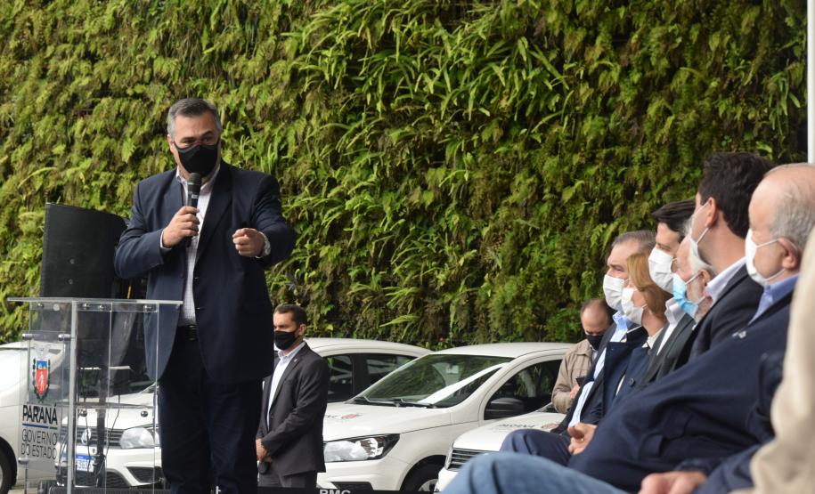 Governador entrega 40 carros para reforçar atendimento da Saúde em Curitiba