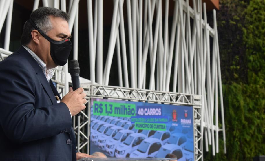 Governador entrega 40 carros para reforçar atendimento da Saúde em Curitiba