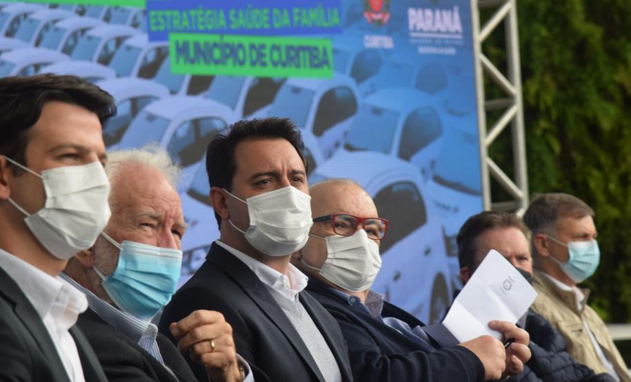 Governador entrega 40 carros para reforçar atendimento da Saúde em Curitiba