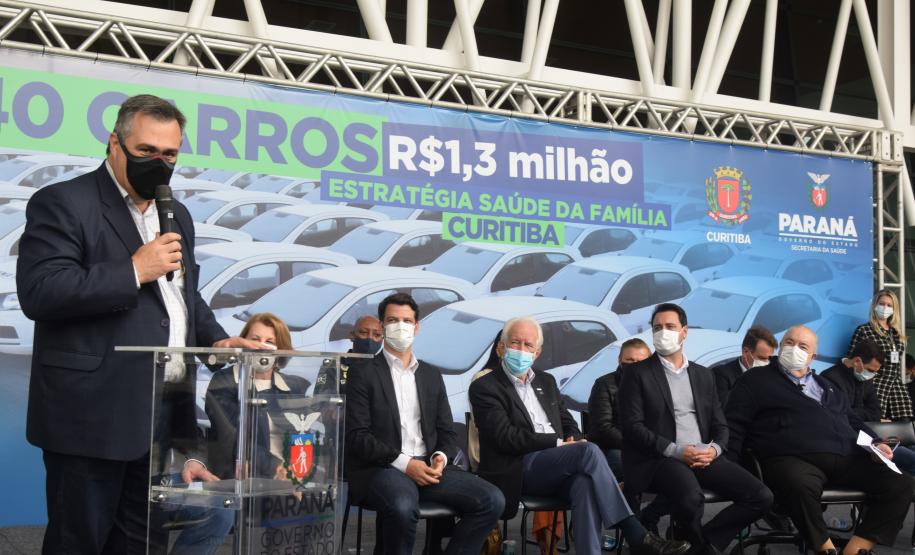 Governador entrega 40 carros para reforçar atendimento da Saúde em Curitiba