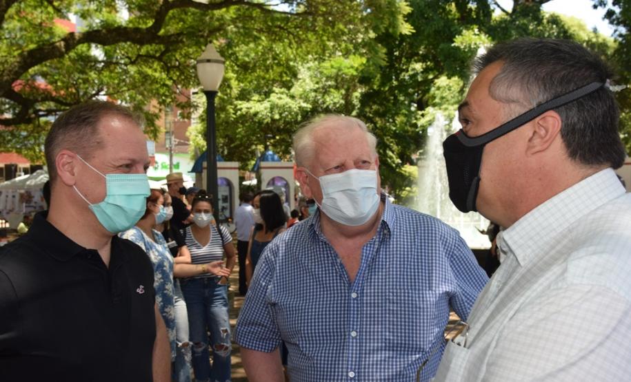 Municípios da Região de Pato Branco recebem 43 veículos para reforço da Saúde da Família