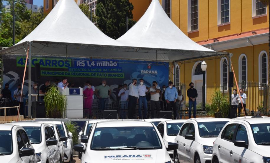 Municípios da Região de Pato Branco recebem 43 veículos para reforço da Saúde da Família