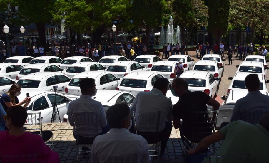 Municípios da Região de Pato Branco recebem 43 veículos para reforço da Saúde da Família