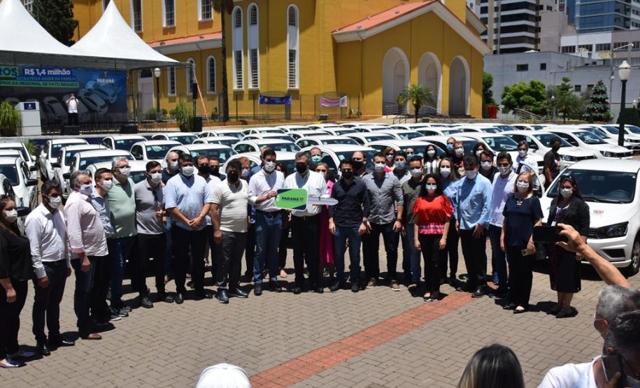 Municípios da Região de Pato Branco recebem 43 veículos para reforço da Saúde da Família