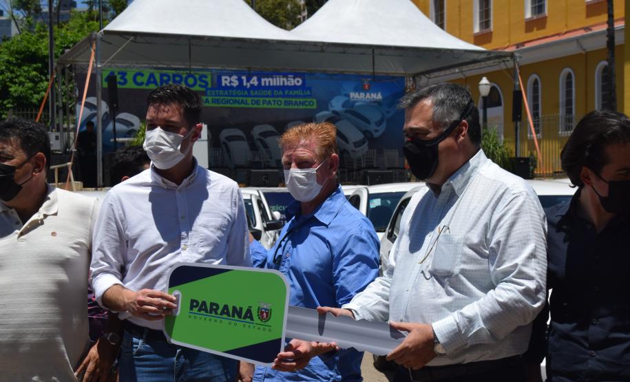 Municípios da Região de Pato Branco recebem 43 veículos para reforço da Saúde da Família