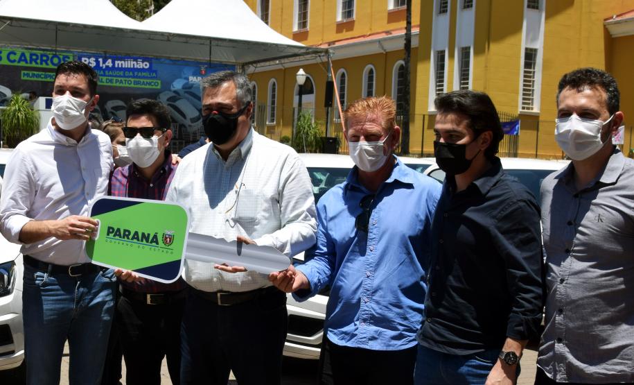 Municípios da Região de Pato Branco recebem 43 veículos para reforço da Saúde da Família