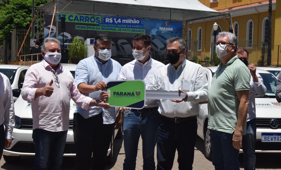 Municípios da Região de Pato Branco recebem 43 veículos para reforço da Saúde da Família