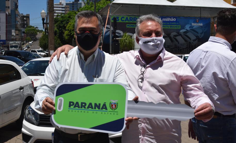 Municípios da Região de Pato Branco recebem 43 veículos para reforço da Saúde da Família