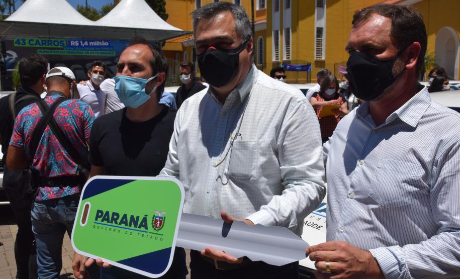 Municípios da Região de Pato Branco recebem 43 veículos para reforço da Saúde da Família