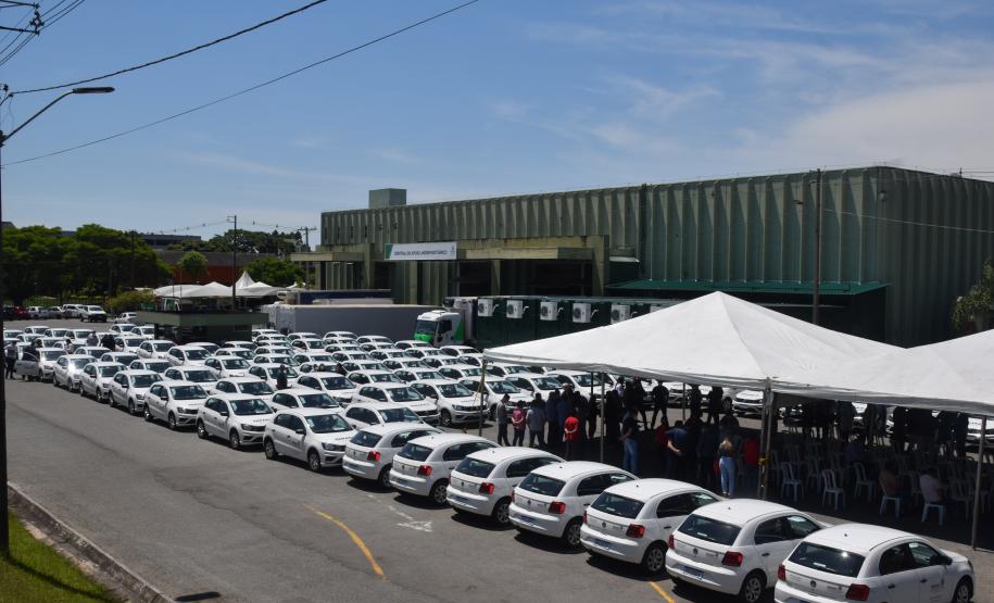 Saúde entrega 108 veículos para a Região Metropolitana