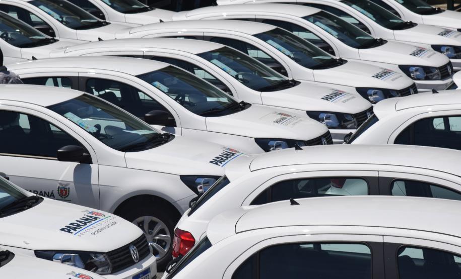 Saúde entrega 108 veículos para a Região Metropolitana