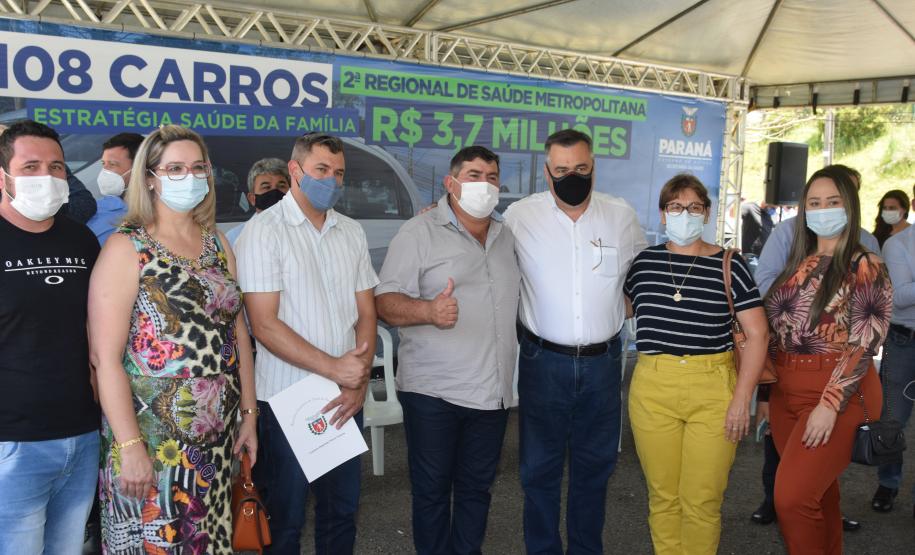 Saúde entrega 108 veículos para a Região Metropolitana