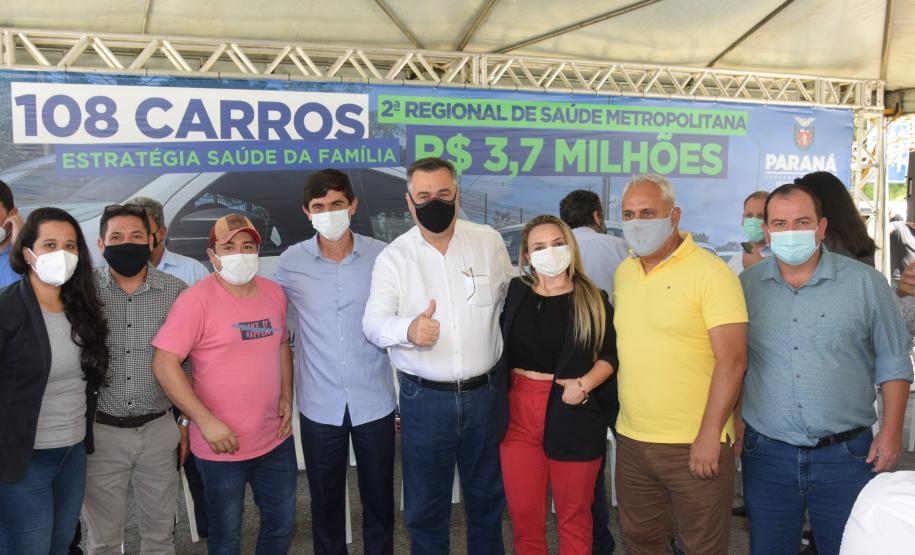 Saúde entrega 108 veículos para a Região Metropolitana