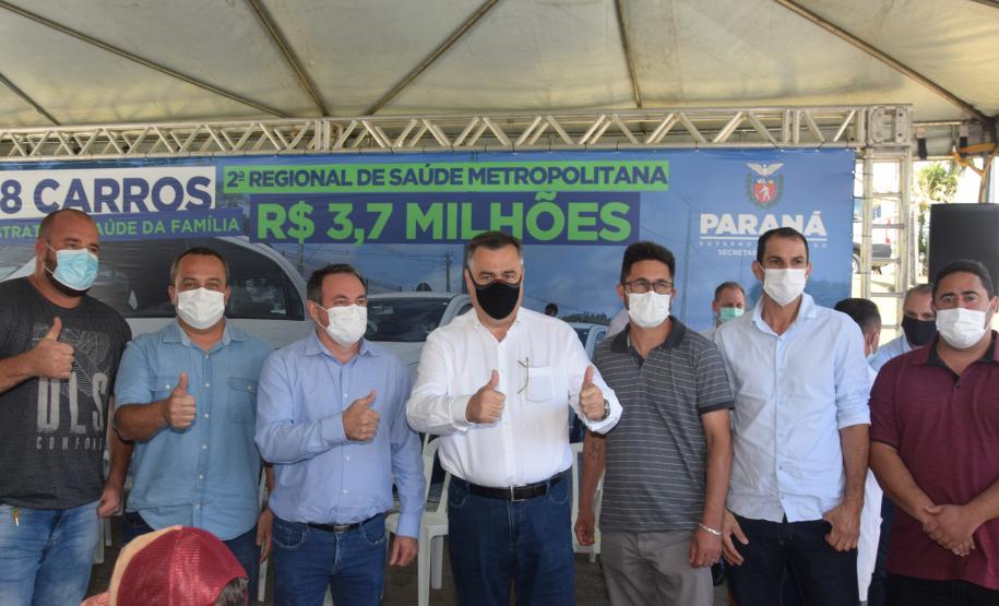Saúde entrega 108 veículos para a Região Metropolitana