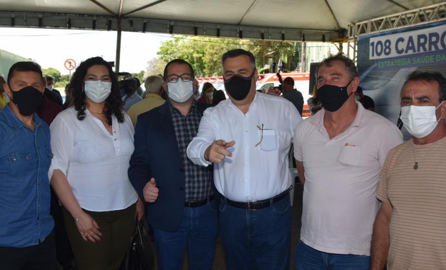 Saúde entrega 108 veículos para a Região Metropolitana