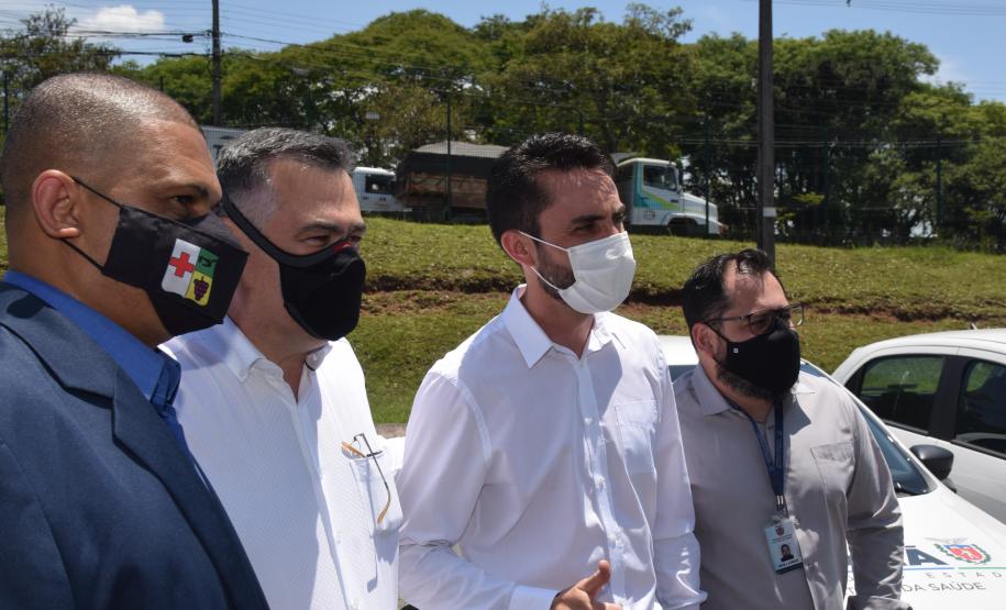 Saúde entrega 108 veículos para a Região Metropolitana