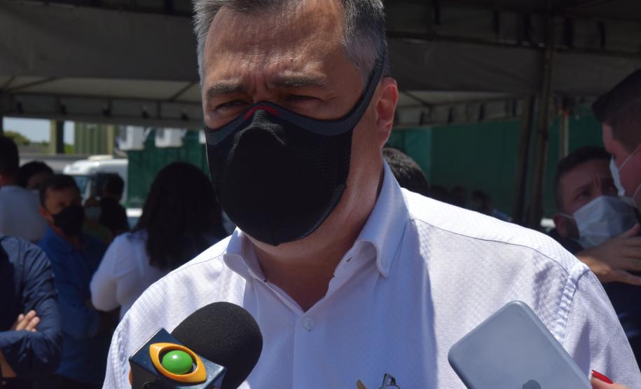 Saúde entrega 108 veículos para a Região Metropolitana