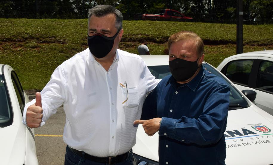 Saúde entrega 108 veículos para a Região Metropolitana