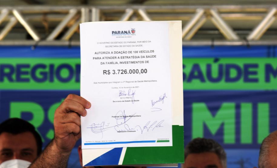 Saúde entrega 108 veículos para a Região Metropolitana