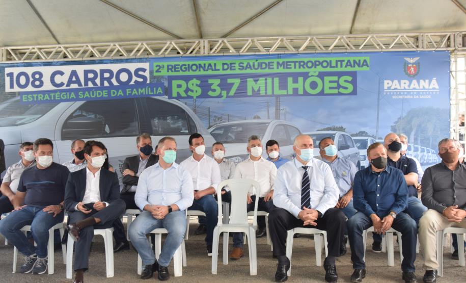 Saúde entrega 108 veículos para a Região Metropolitana