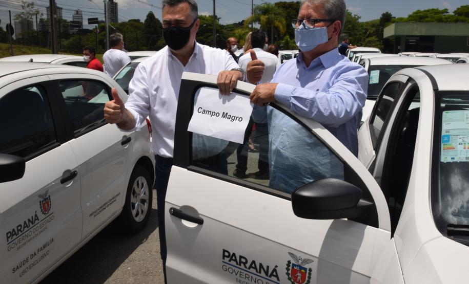 Saúde entrega 108 veículos para a Região Metropolitana