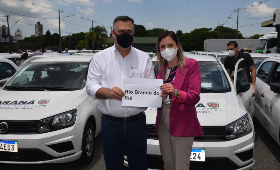 Saúde entrega 108 veículos para a Região Metropolitana