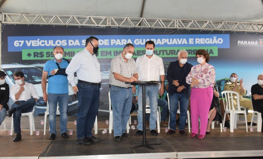 Governo entrega 67 veículos para Saúde de Guarapuava e Região