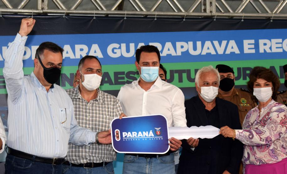 Governo entrega 67 veículos para Saúde de Guarapuava e Região