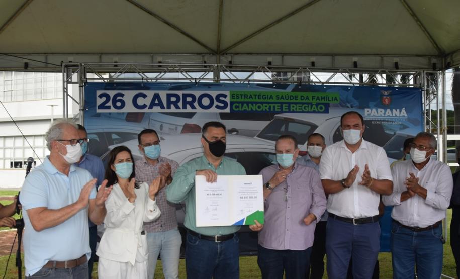 Estado entrega 26 veículos e assina convênio de R$ 5 milhões em Cianorte