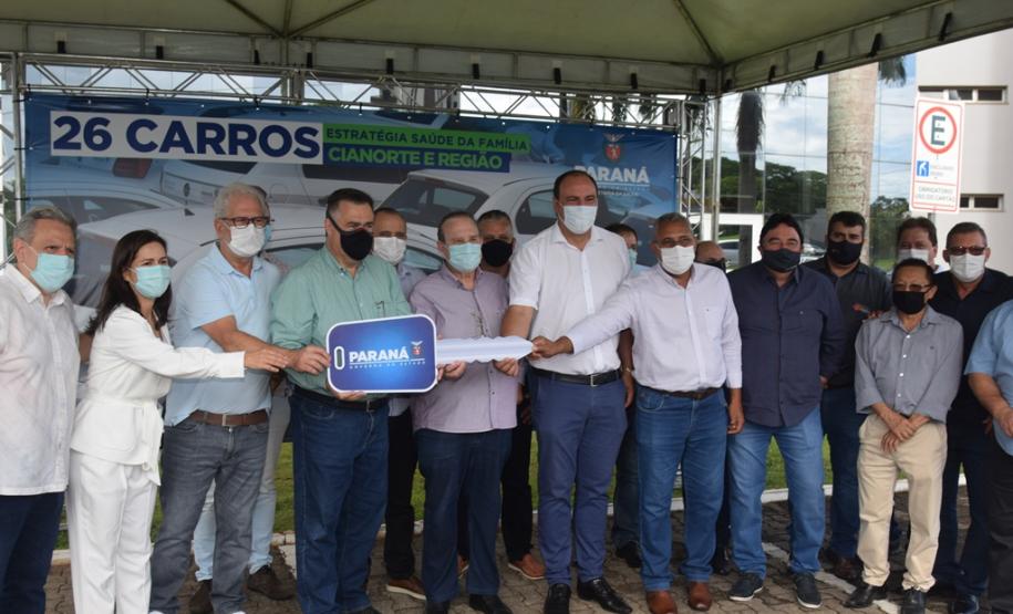 Estado entrega 26 veículos e assina convênio de R$ 5 milhões em Cianorte