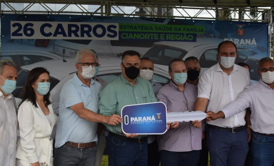 Estado entrega 26 veículos e assina convênio de R$ 5 milhões em Cianorte