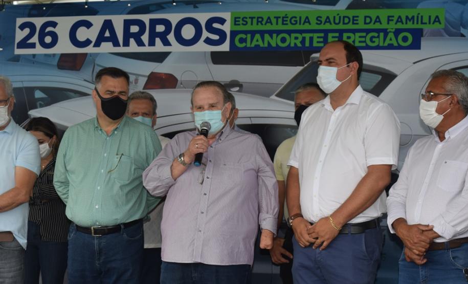 Estado entrega 26 veículos e assina convênio de R$ 5 milhões em Cianorte
