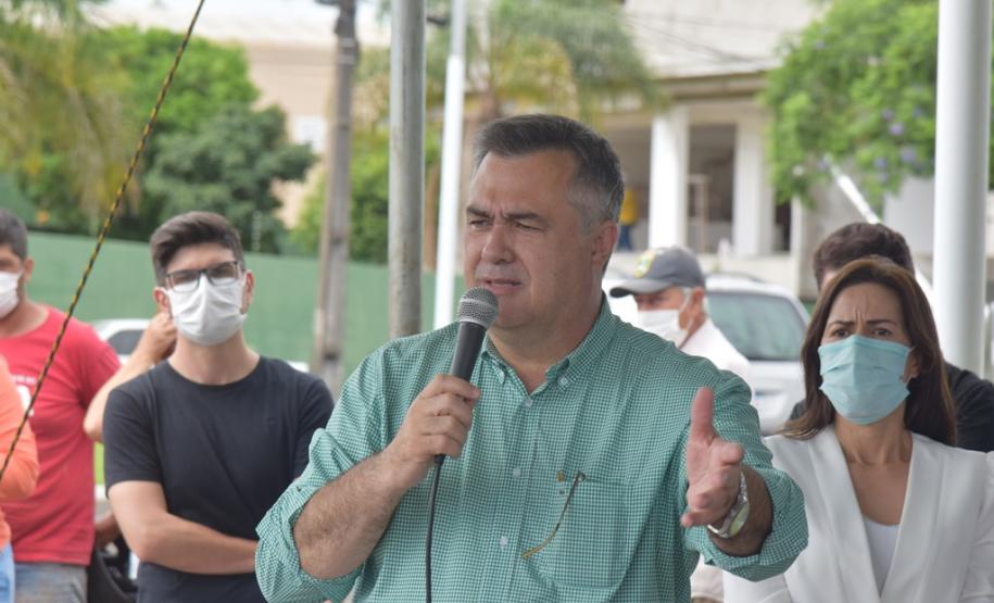 Estado entrega 26 veículos e assina convênio de R$ 5 milhões em Cianorte