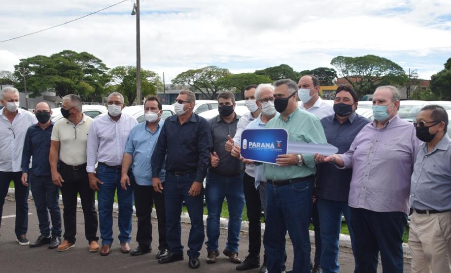 Estado entrega 26 veículos e assina convênio de R$ 5 milhões em Cianorte