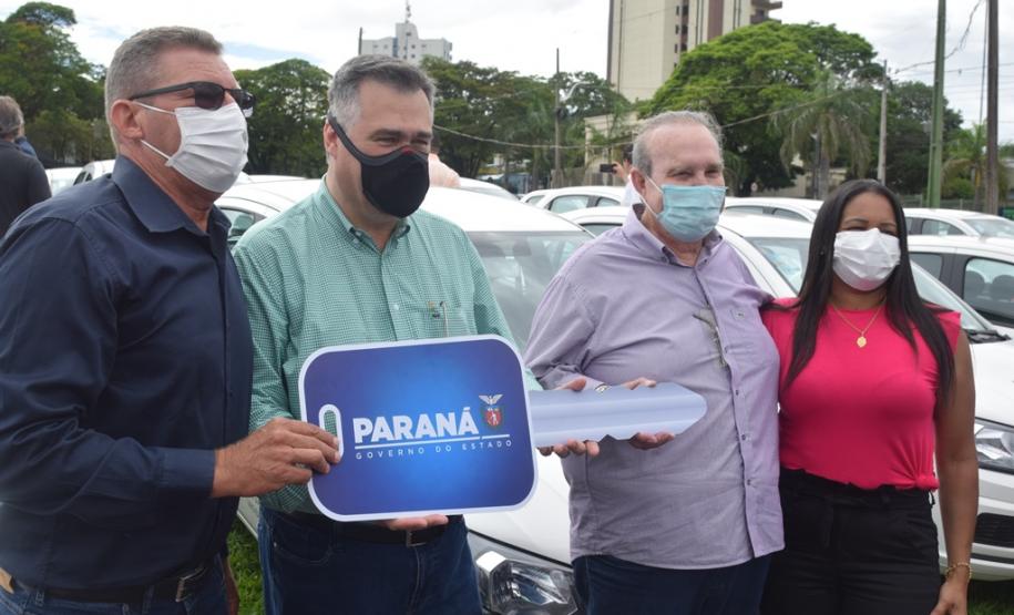 Estado entrega 26 veículos e assina convênio de R$ 5 milhões em Cianorte