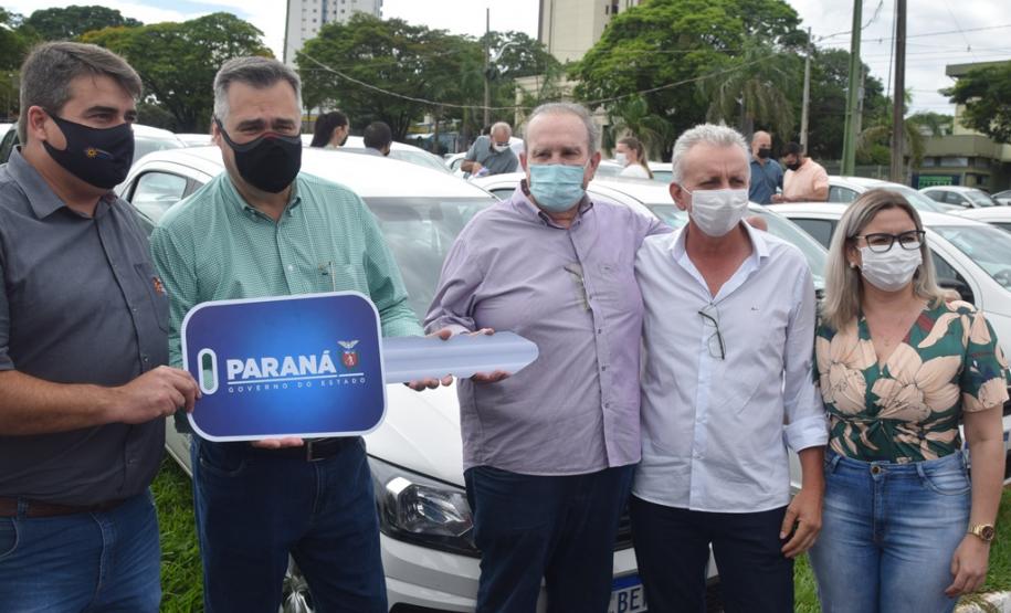 Estado entrega 26 veículos e assina convênio de R$ 5 milhões em Cianorte